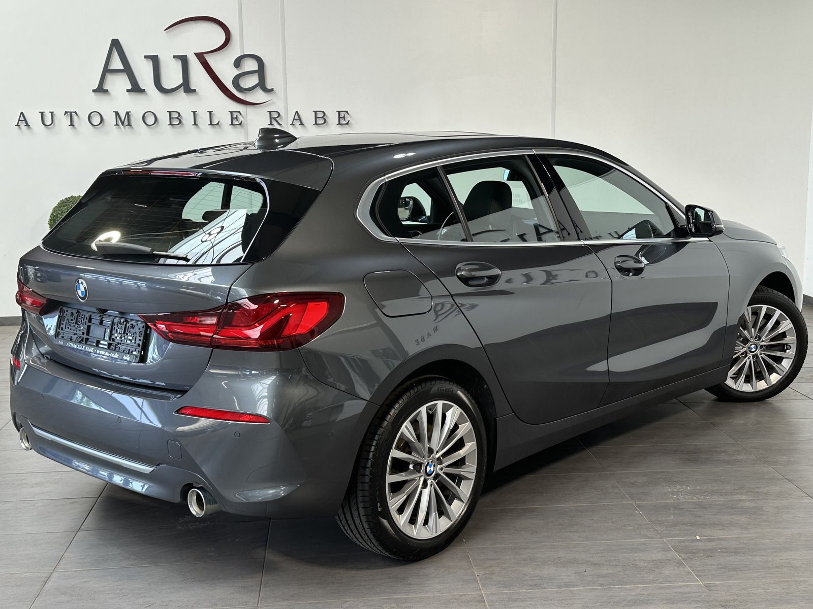 Fahrzeugabbildung BMW 120d Luxury-Line NAV+LED+PANO+H&K+KAMERA+WLAN+PP