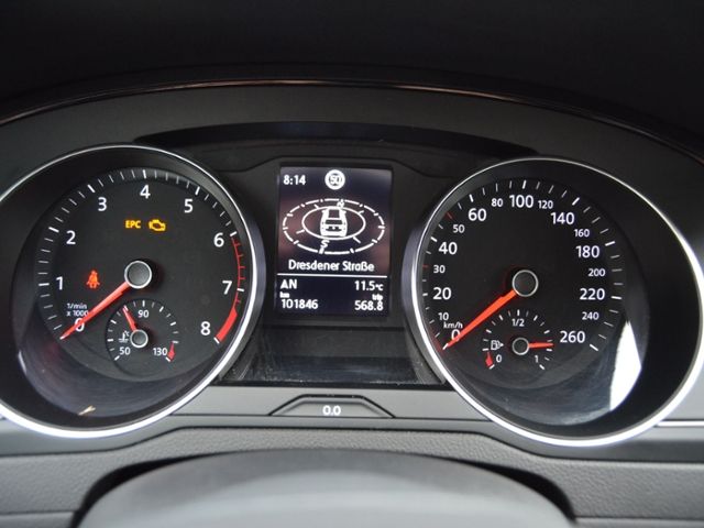 Passat Variant 1.5 TSI LED/NAVI+VZE+RFK/BUSINESS