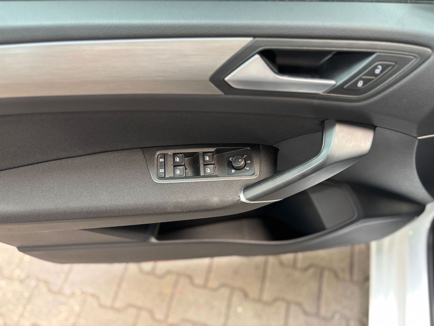 Fahrzeugabbildung Volkswagen Touran 1.5TSI 7Sitze#LED#Pano#Virtual#Kamera#ACC