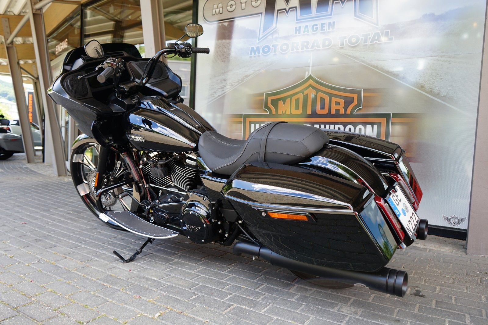 Fahrzeugabbildung Harley-Davidson Road Glide FLTRX 117 mit 26" Vorderrad JEKILL
