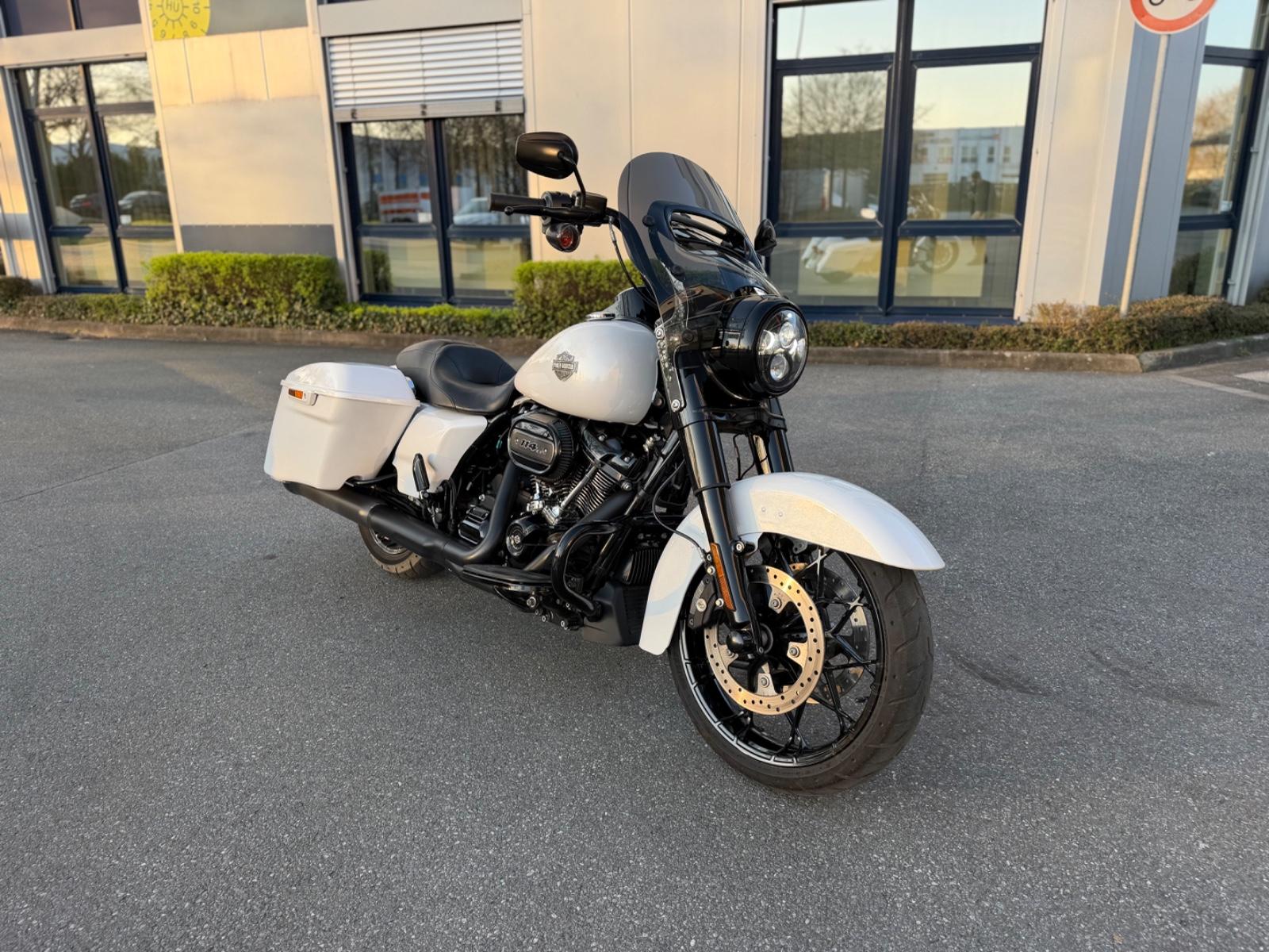 Harley-Davidson FLHRCS*ROAD KING SPECIAL 2024*