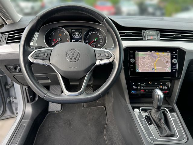 Passat Variant Business 2.0 TDI DSG LED Navi Sit