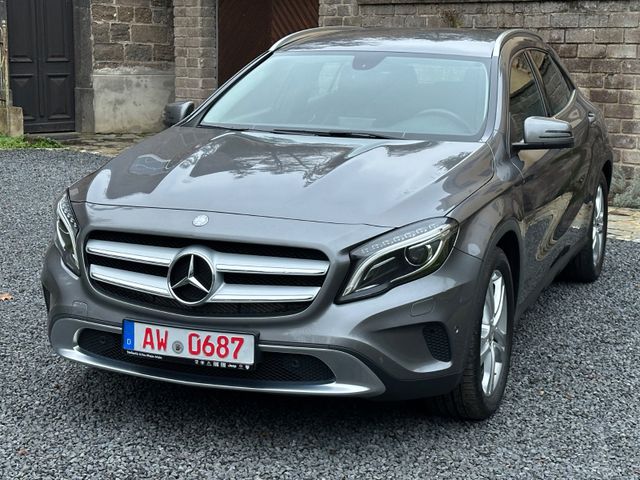 Mercedes-Benz GLA 200 CDI Urban 4Matic BI Xenon Service neu