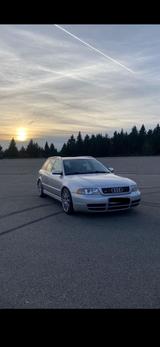 Audi A4 B5 2.8 quattro - Audi A4 aus 1999: 2.8