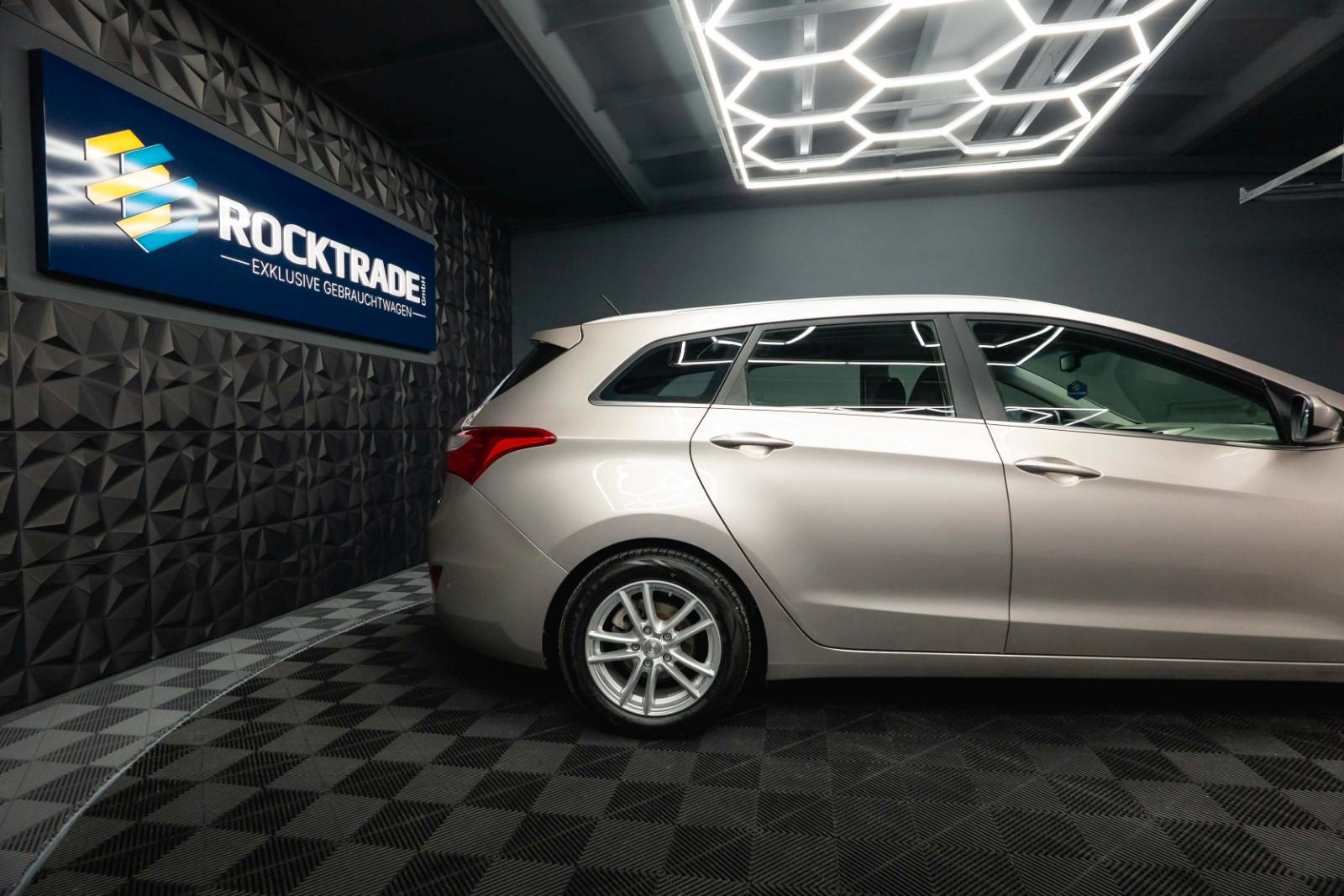 Hyundai i30 cw blue Trend | 1.Hand | LED | AHK | LHZ