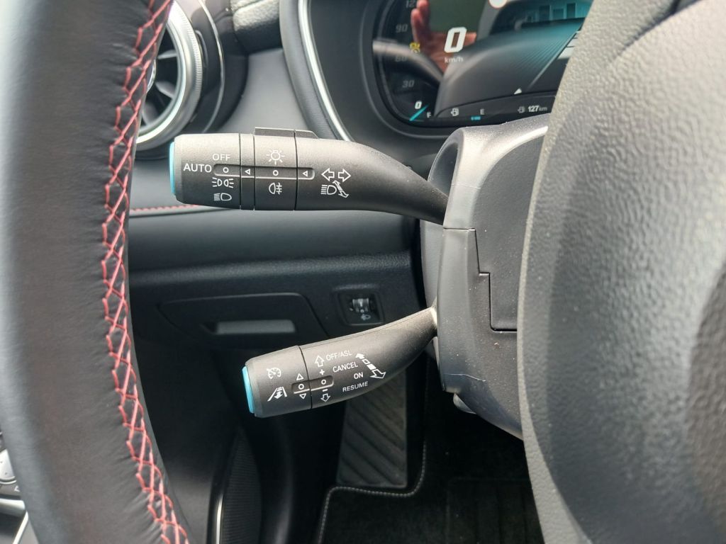 Fahrzeugabbildung MG HS 1.5 Benzin Automatik Comfort *Cam*Shz*NAVI*