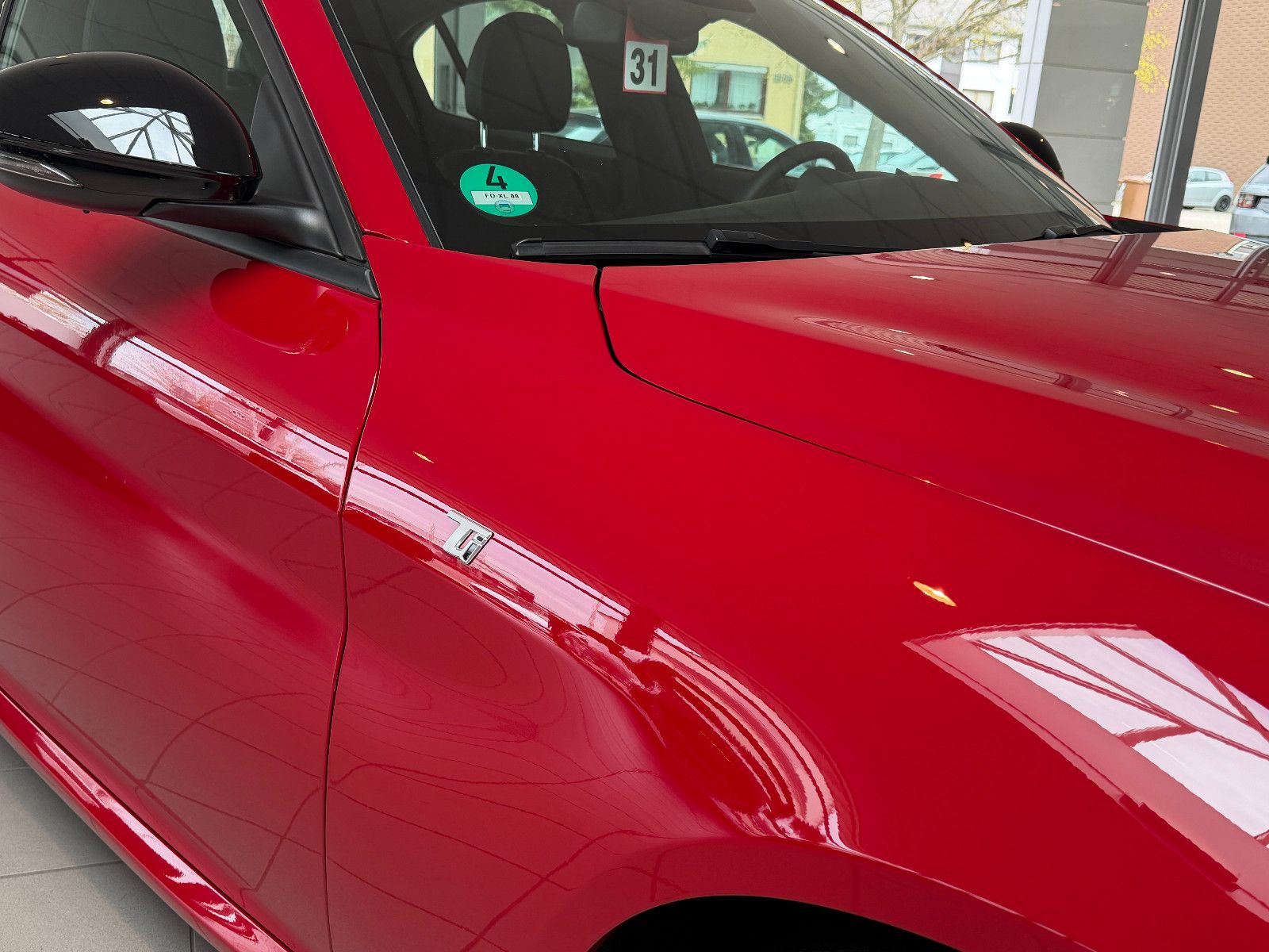 Fahrzeugabbildung Alfa Romeo Giulia Ti Q4/MEMORY/ACC/NAVI/KAMERA/SHZ