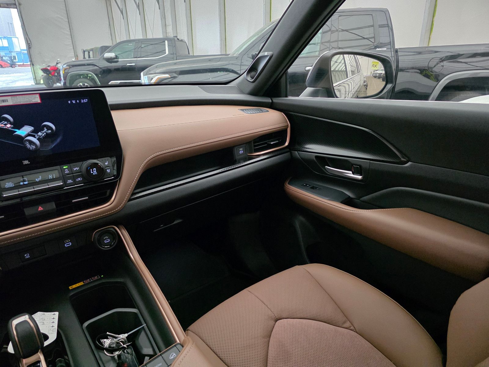 Fahrzeugabbildung Toyota GRAND Highlander Platinum Max T1: 68.000 EURO