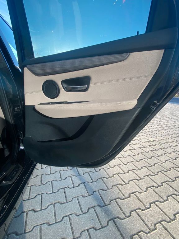 BMW 220 i AT/LUXURY/AHK/SPORTSITZE/RFK/LED/LHZ, Bild 21