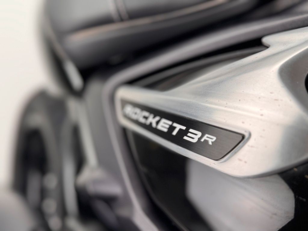 Fahrzeugabbildung Triumph ROCKET 3 STORM R *WUNDERKIND-UMBAU *NEUWERTIG