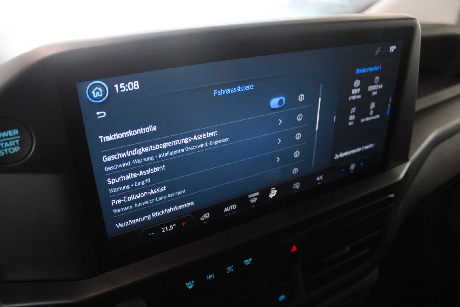 Fahrzeugabbildung Ford Transit Custom TREND L1 Kasten AHK + DACHTRÄGER