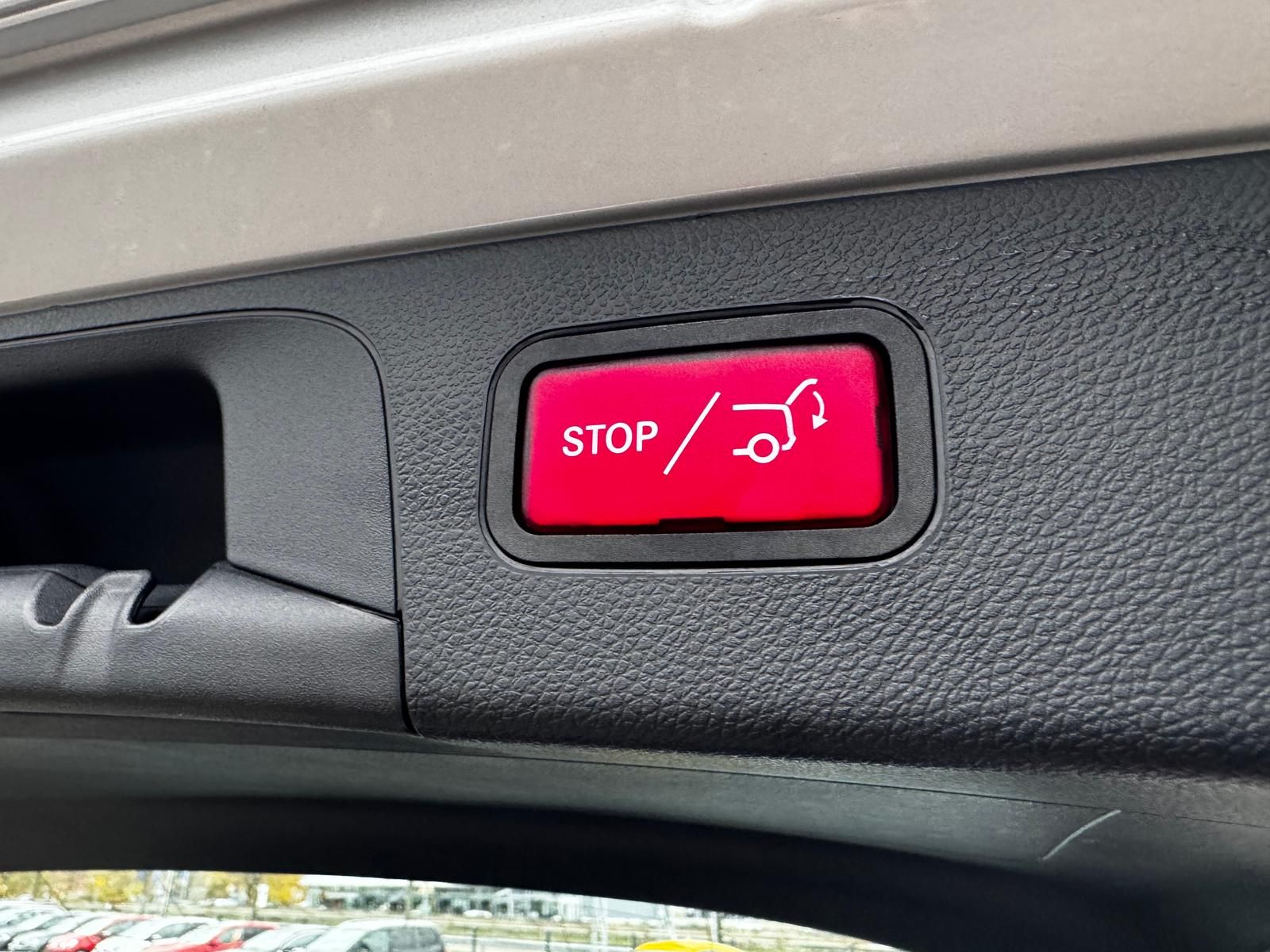 Fahrzeugabbildung Mercedes-Benz GLC 250 4Matic AMG-Line Interieur Kamera LED