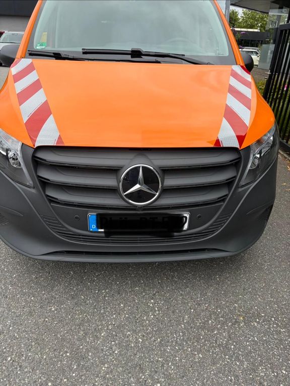Image of Mercedes-Benz Vito