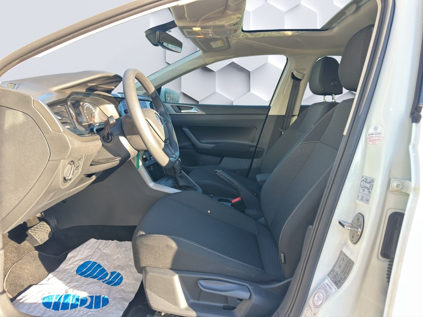 Polo Comf. 1.0TSI 70kW LED PanoDach PDC ACC Sitz