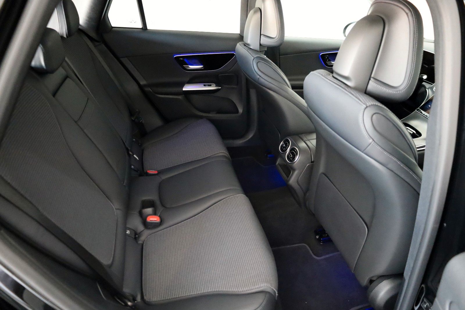 Fahrzeugabbildung Mercedes-Benz GLC 220d 4M T.Leder,Navi,Digital Light,Park/Memo