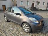 Toyota Yaris 1.3 1.Hand Tüv2027 6Gang Klima FuZv AUX - gebrauchte Toyota Yaris aus dem Jahr 2009