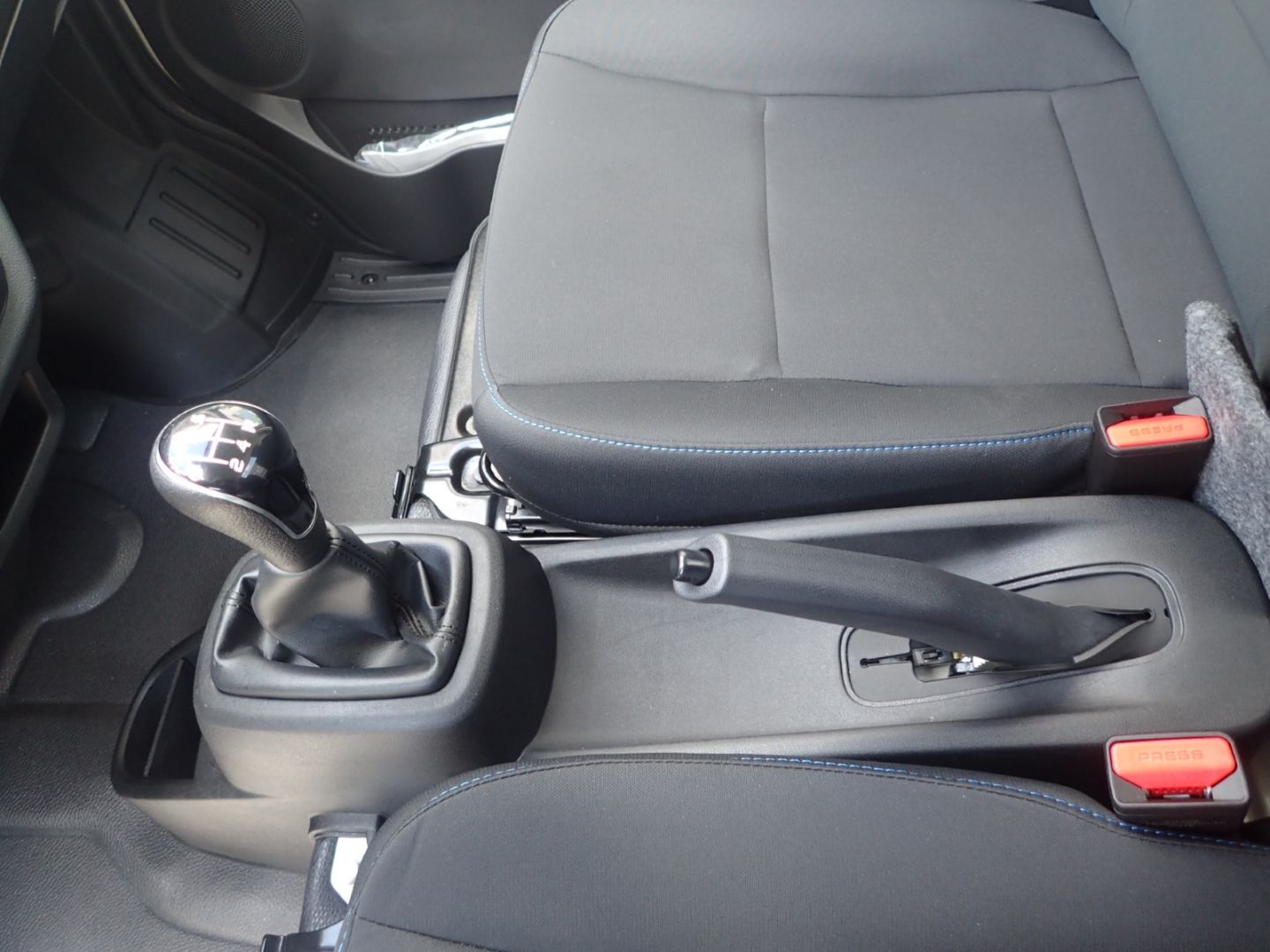 Fahrzeugabbildung Piaggio Porter NP6 Twinwheel Kipper 3,08m Pritschenlänge