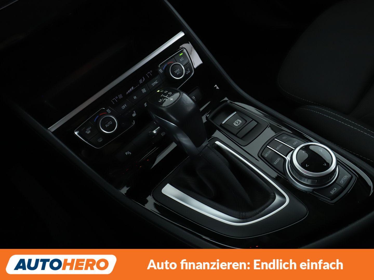 BMW 220i Gran Tourer Advantage Aut.*NAVI*LED*PDC*