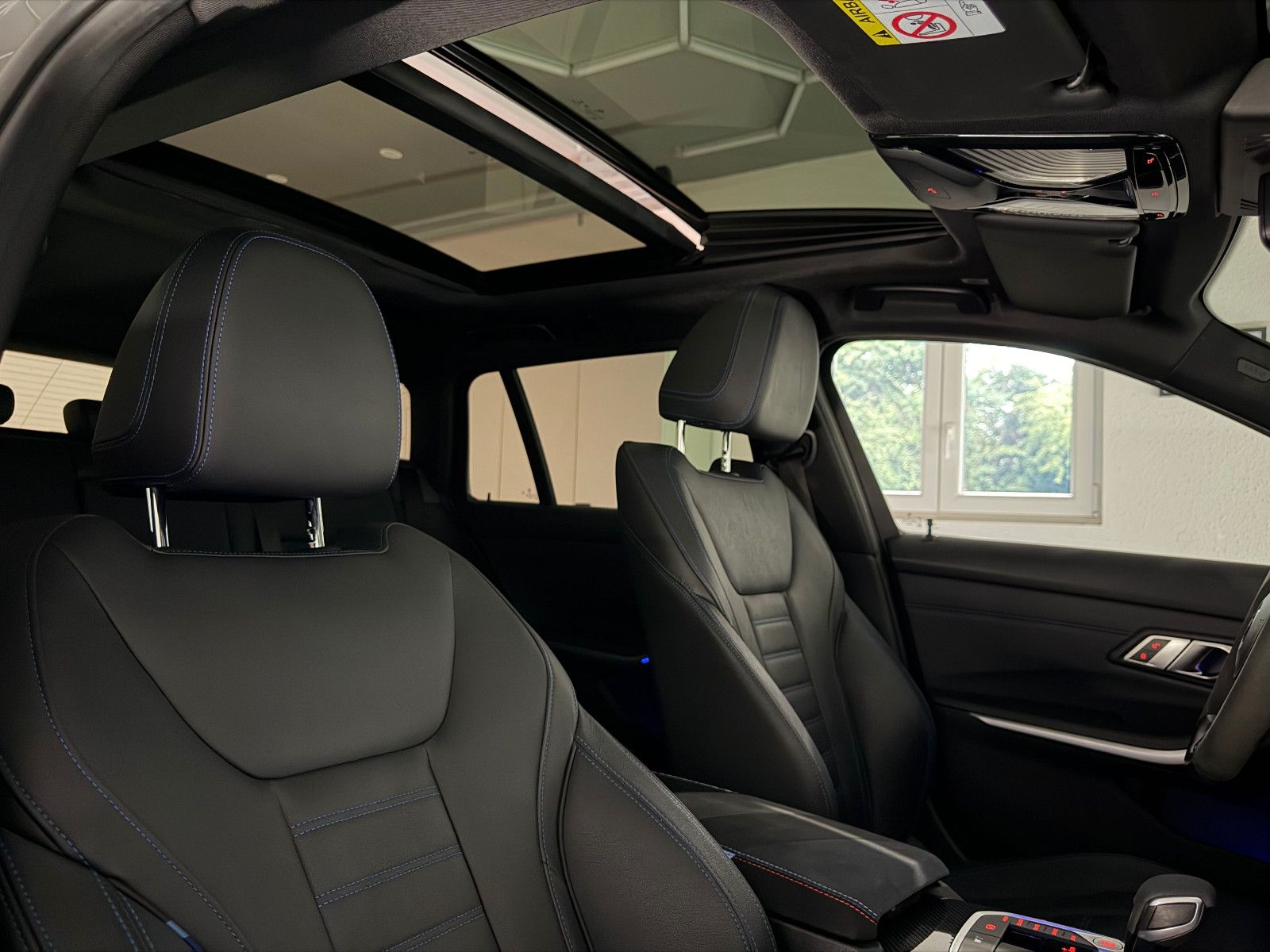 Fahrzeugabbildung BMW M340 d xDrive/STHZ/LASER/HuD/PANO/DRAVIT/DE FZG