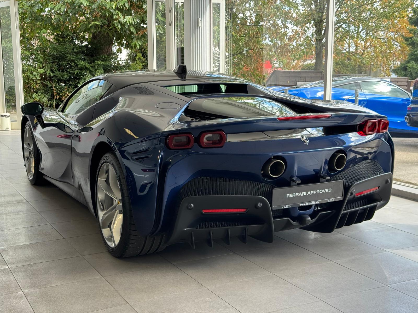 Ferrari SF90 Stradale Two-Tone Lift JBL CarPlay Approved