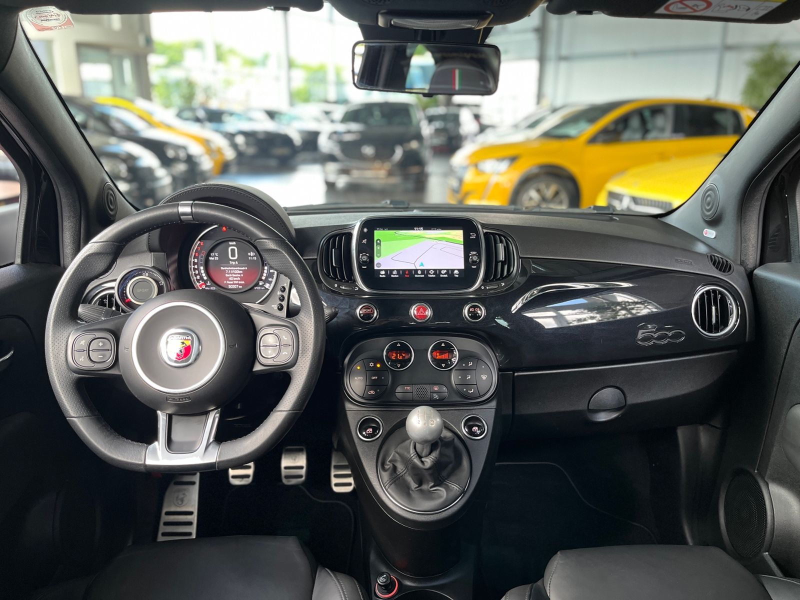 Fahrzeugabbildung Abarth 595C Scorpioneoro BEATS NAVI ALU