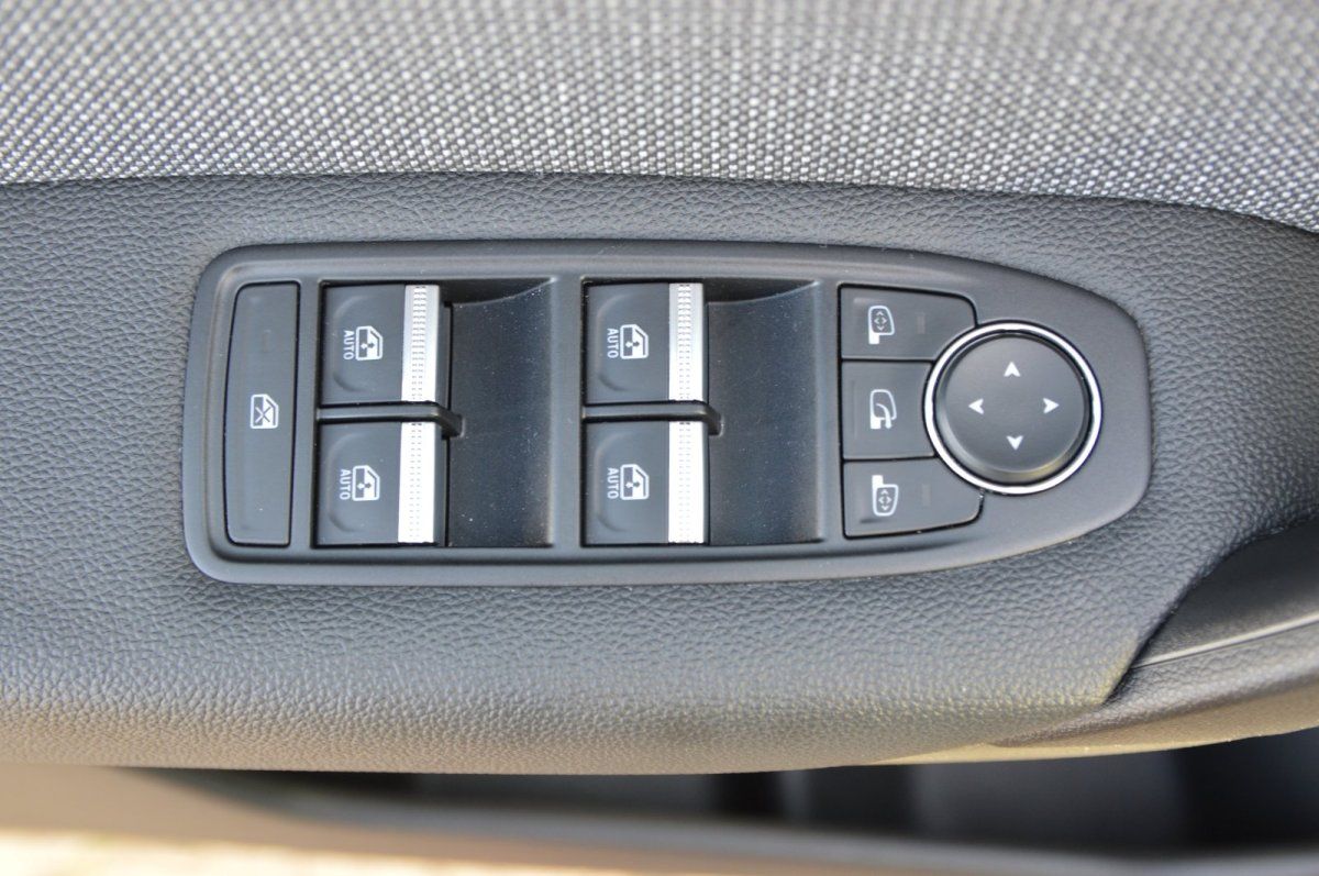 Fahrzeugabbildung Renault Captur II   Techno Winterpaket LED Kamera