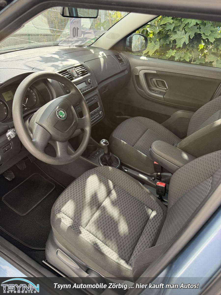 Skoda Fabia 2011 — photo 13