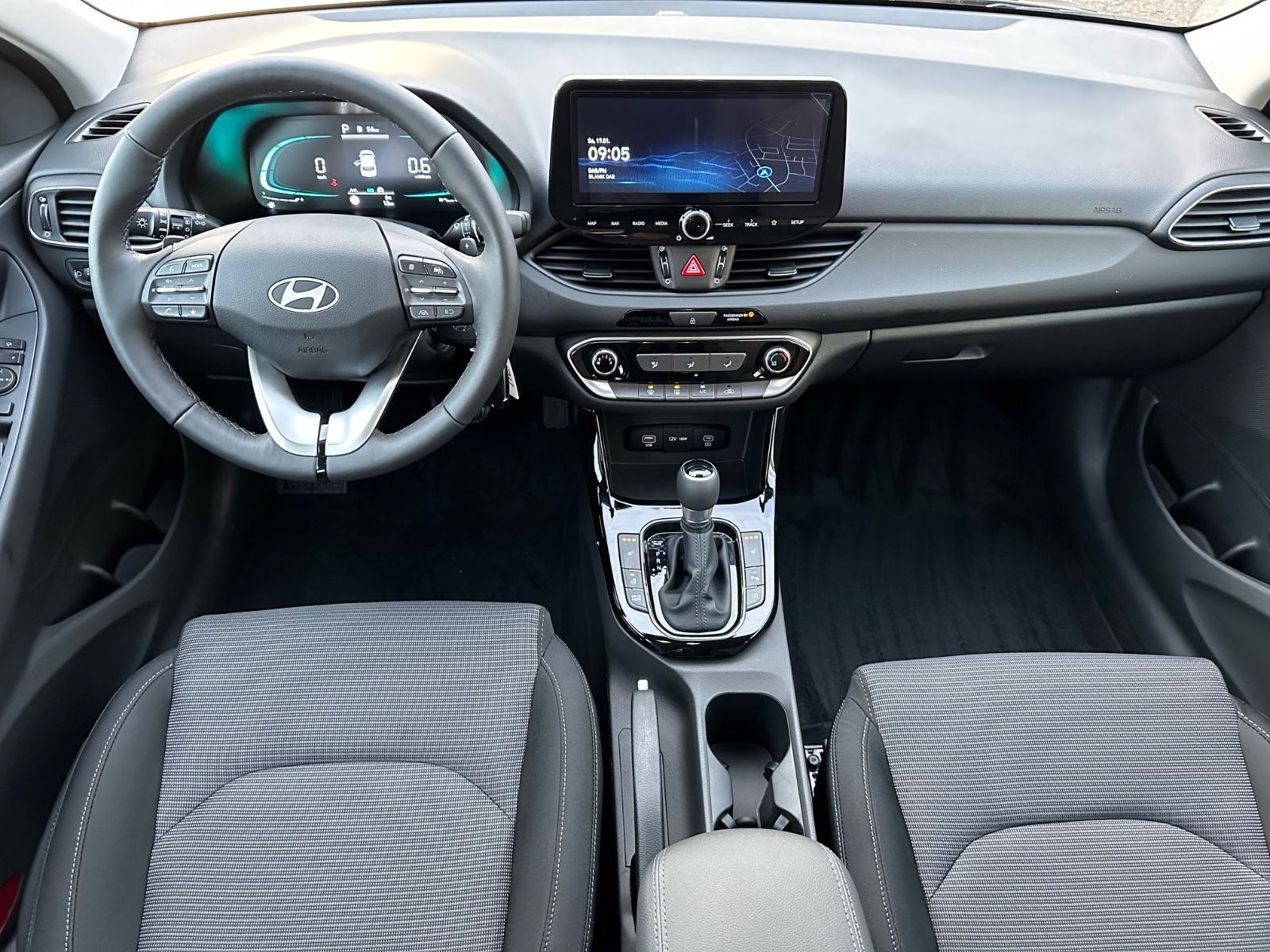 Fahrzeugabbildung Hyundai i30 Kombi 1.5 T-GDI Go DCT NAVI/LED/PDC/SHZ/VIRT