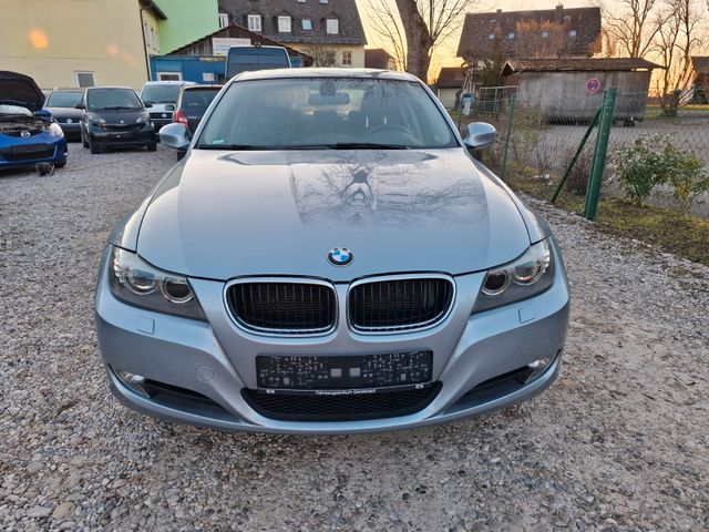 BMW 320 3 Lim. 320i.Navi.Xenon.Schiebedach,Leder.Alu