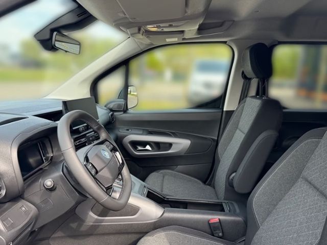 Fahrzeugabbildung Opel Combo Life XL Rollstuhlrampe behindertengerecht
