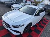 Mercedes-Benz A 180 AMG Line*Night-Paket*LED*Keyl.* - Mercedes-Benz A 180 mit Benzin-Antrieb: Automatik