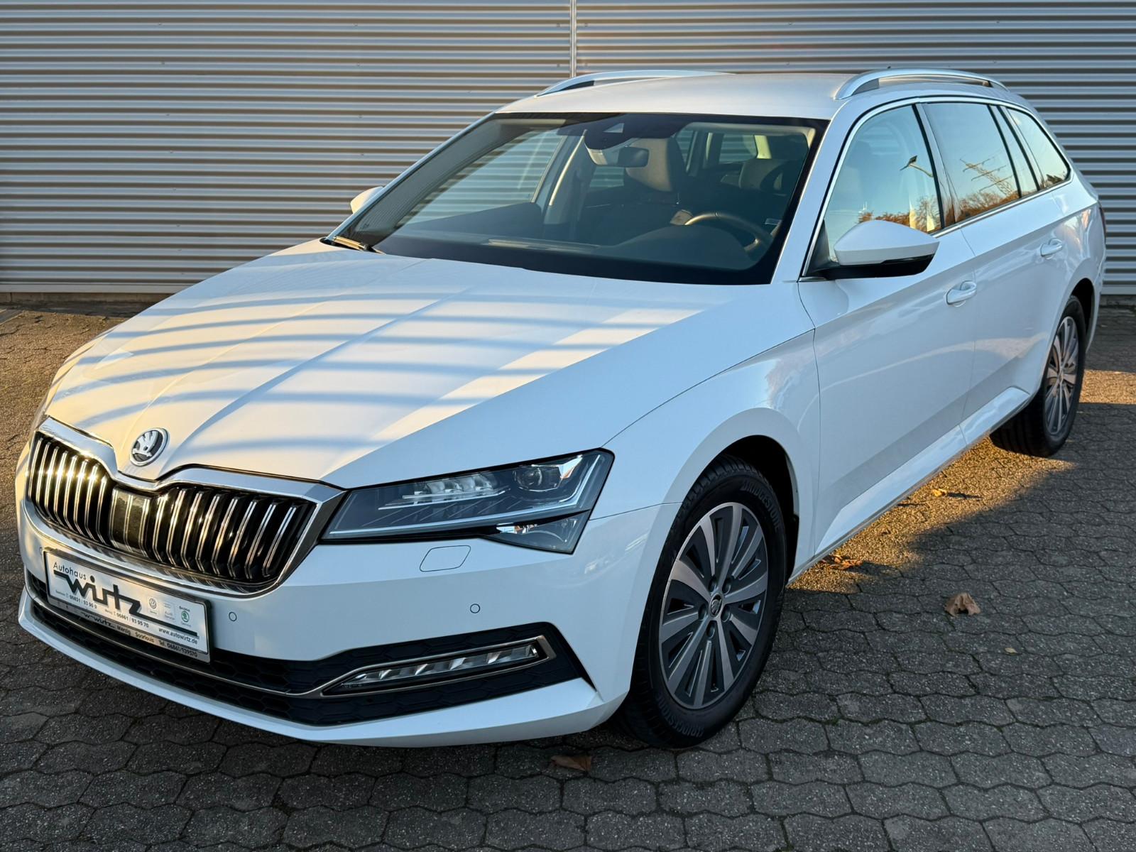 Skoda Superb Combi Style SHZ Navi