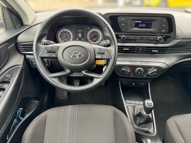 Fahrzeugabbildung Hyundai BAYON 1.2 MPI 85HP Klimaanlage Radio Lichtsensor