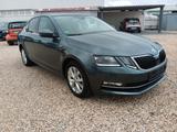 Skoda Octavia Lim. Style Navi AHZV Klima Schiebedach - Skoda Octavia in Leipzig
