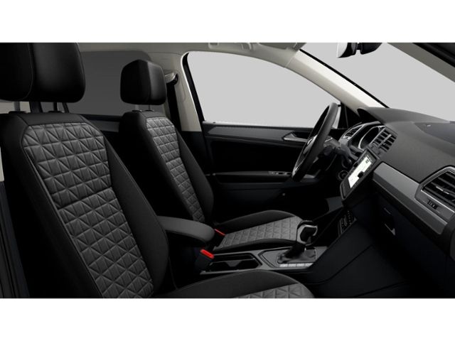 Tiguan LIFE 2.0 TDI DSG NAVI AHK APP-CON LENKR:H