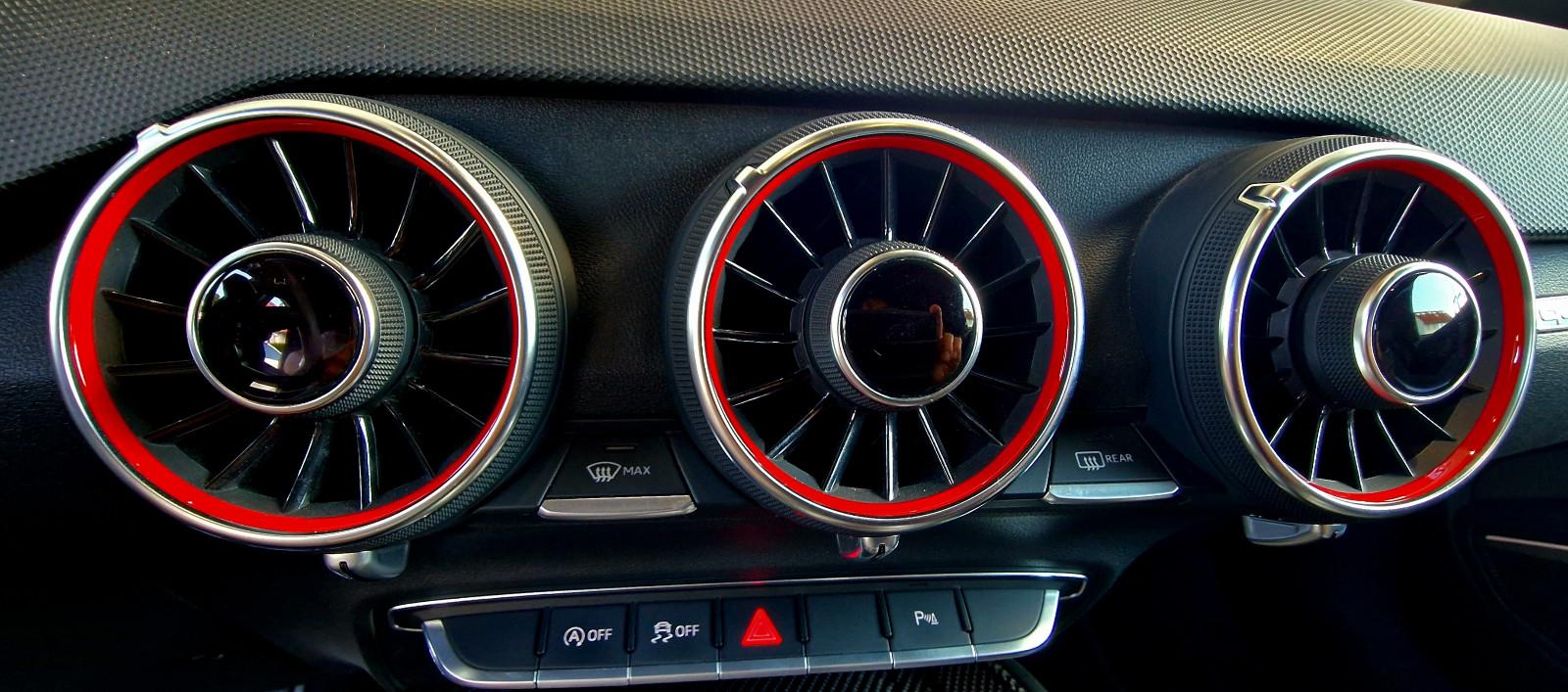 Audi AUDI TT RS 2.5 TFSI QUATTRO Vollausstattung 