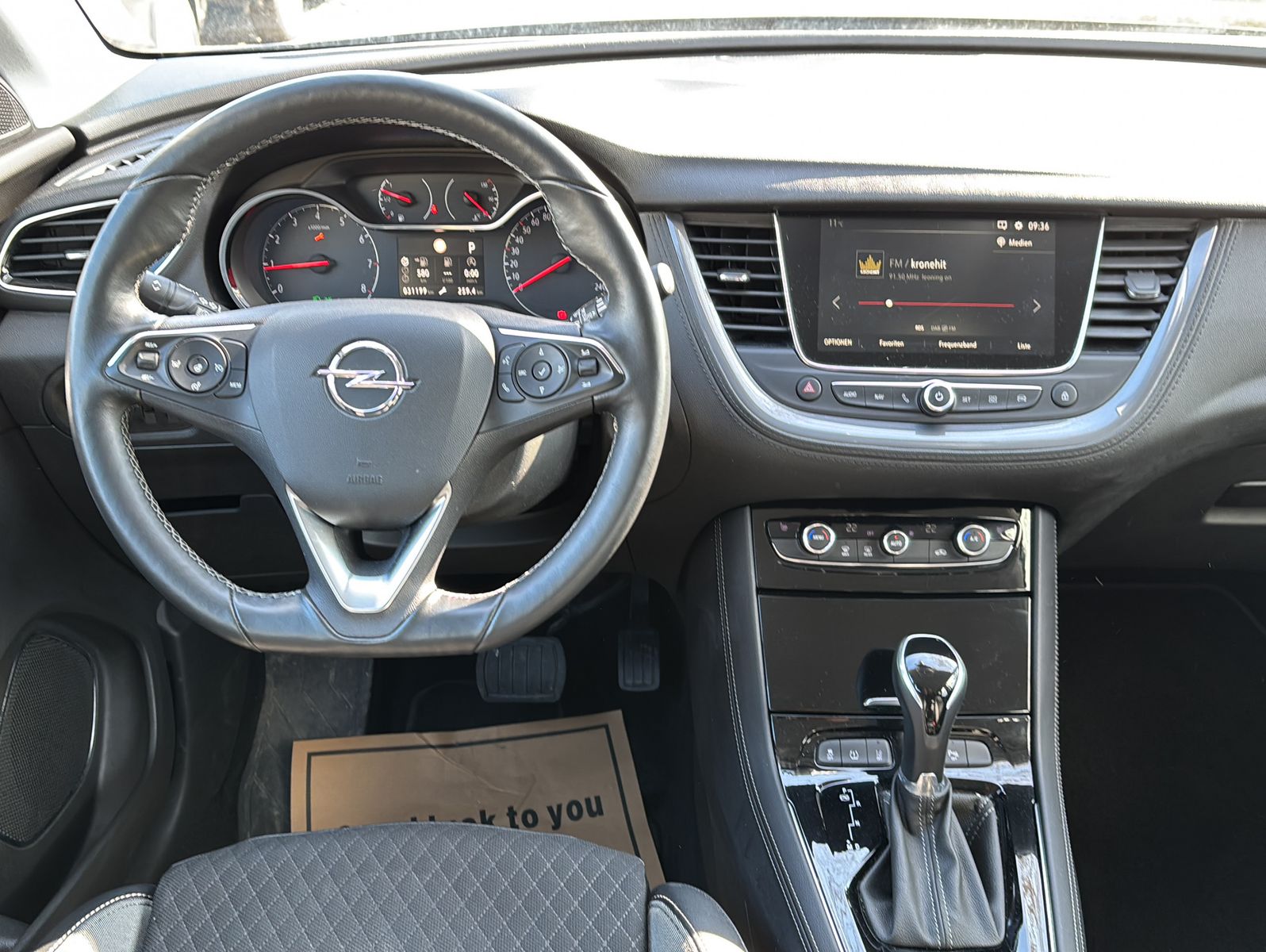 Fahrzeugabbildung Opel Grandland Elegance