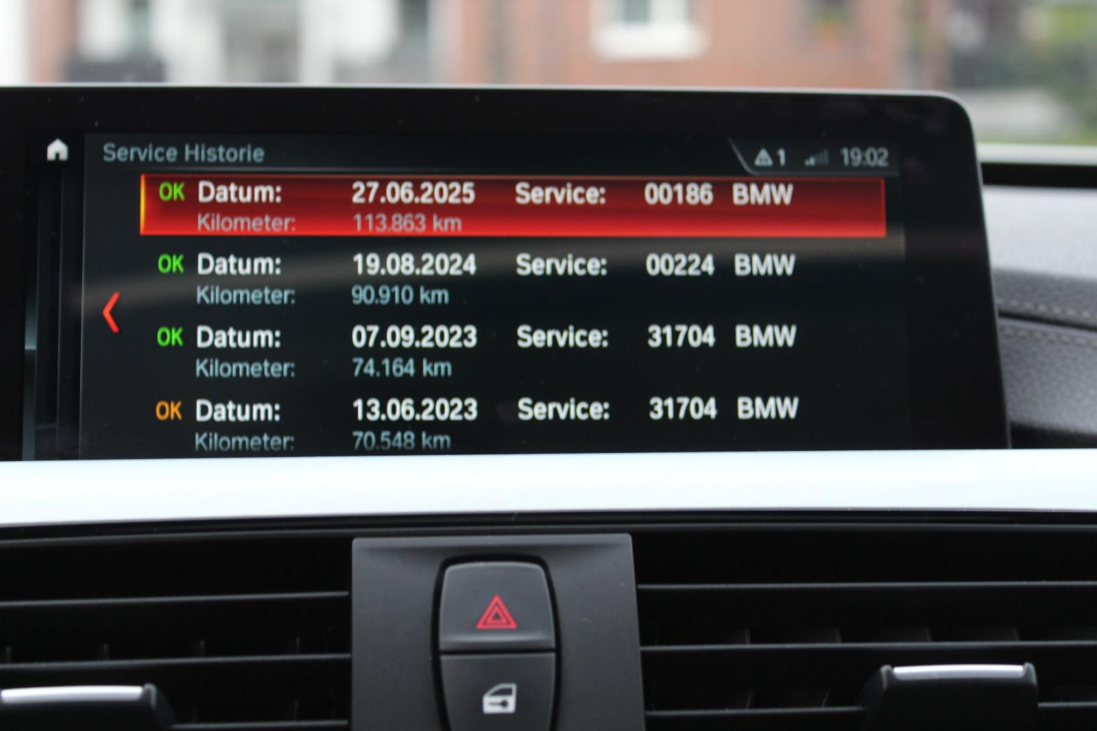 BMW 330d M-SPORTPAKET GT+PANO+KAMERA+HUD+LEDER+H&K