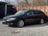 Skoda Superb Combi Exclusive/NAVI/KLIMA/SIZTHEIZUNG/ - Skoda Superb: Exclusive
