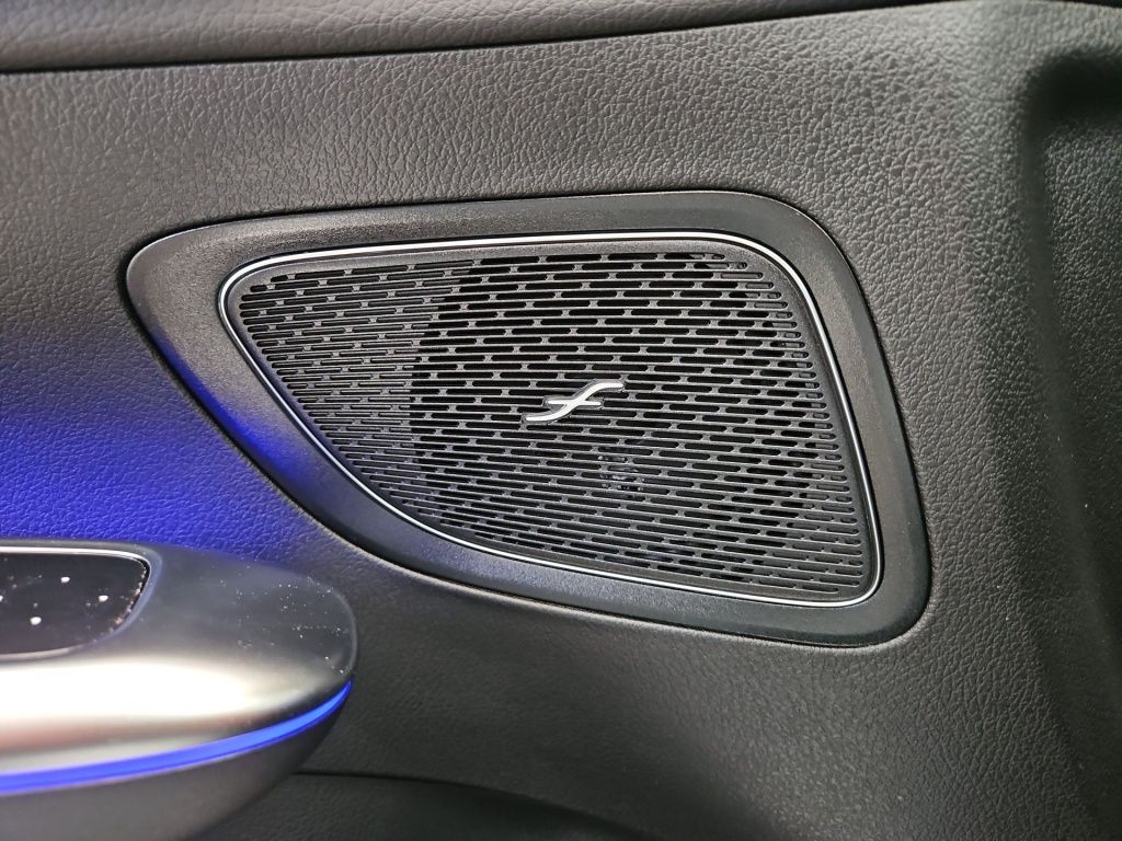 Fahrzeugabbildung Mercedes-Benz C 180 ++ AMG+NIGHT+AHK+MEMORY+KEYLESS+AKUSTIK ++