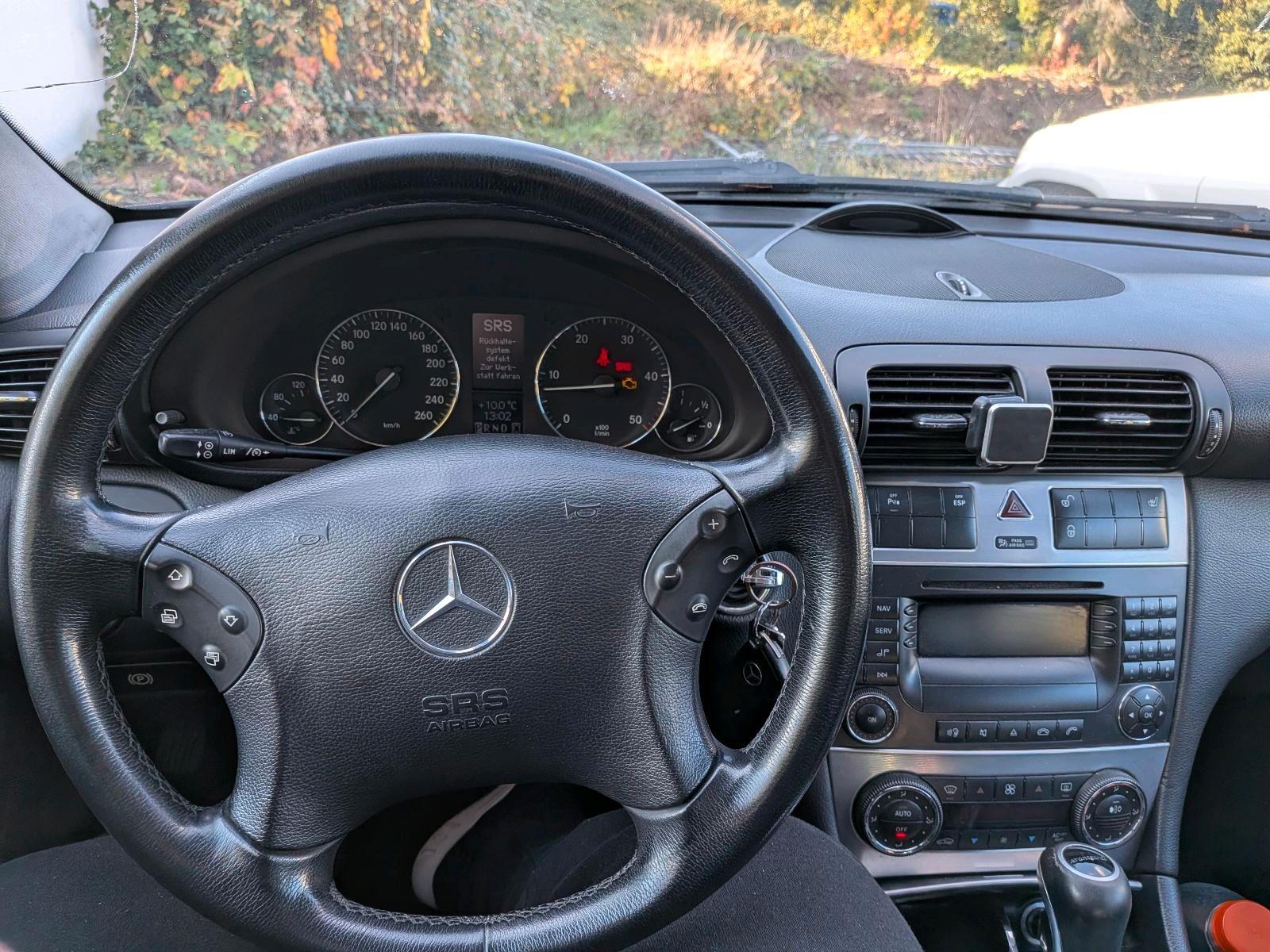Mercedes-Benz C180 2005 — photo 5