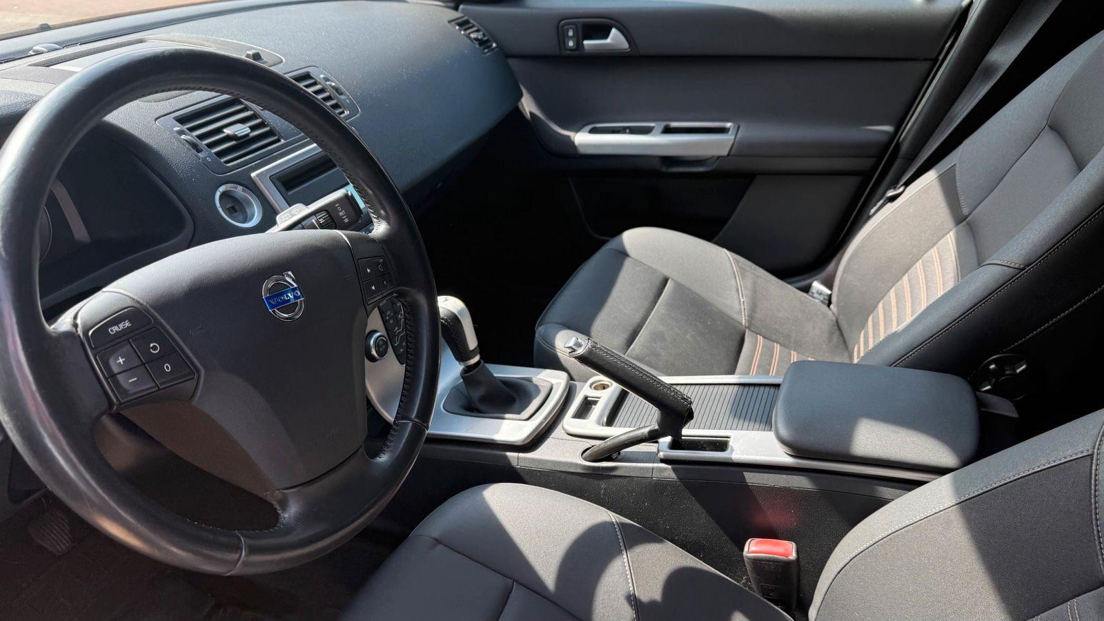Volvo V50 2007 — photo 12