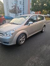 Toyota Verso 2.2 D-4D mit neuem TÜV - Toyota Verso aus 2006