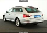 Skoda Superb Combi 2.0 TDI Ambition 4x4 #AHK#LED#Cam# - silberne Skoda Superb
