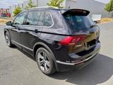 Volkswagen Tiguan 2.0 TDI SCR 140kW DSG 4MOTION High-2R-lin - Volkswagen Tiguan: TDI 140