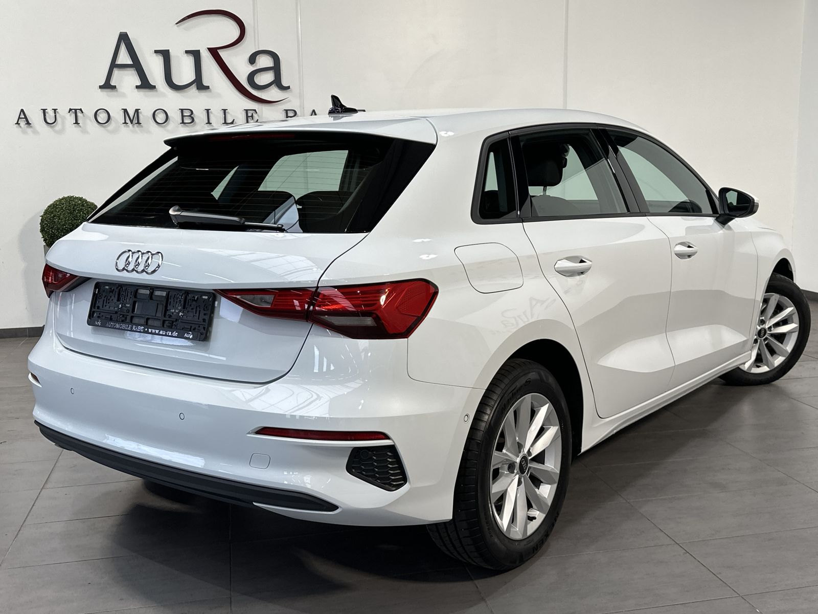 Fahrzeugabbildung Audi A3 35 TDI Sportback NAV+ACC+CARPLAY+VCOCKPIT+PP