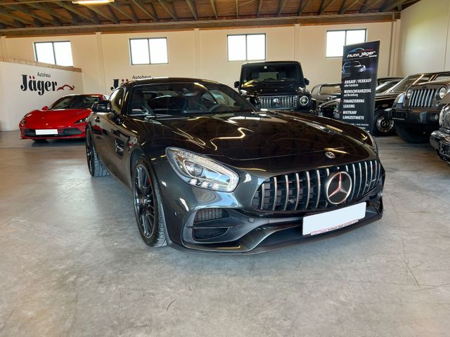 Mercedes-Benz AMG GT S-AMG PERFORMANCE-V8-SCHECKHEFT-GARANTIE-