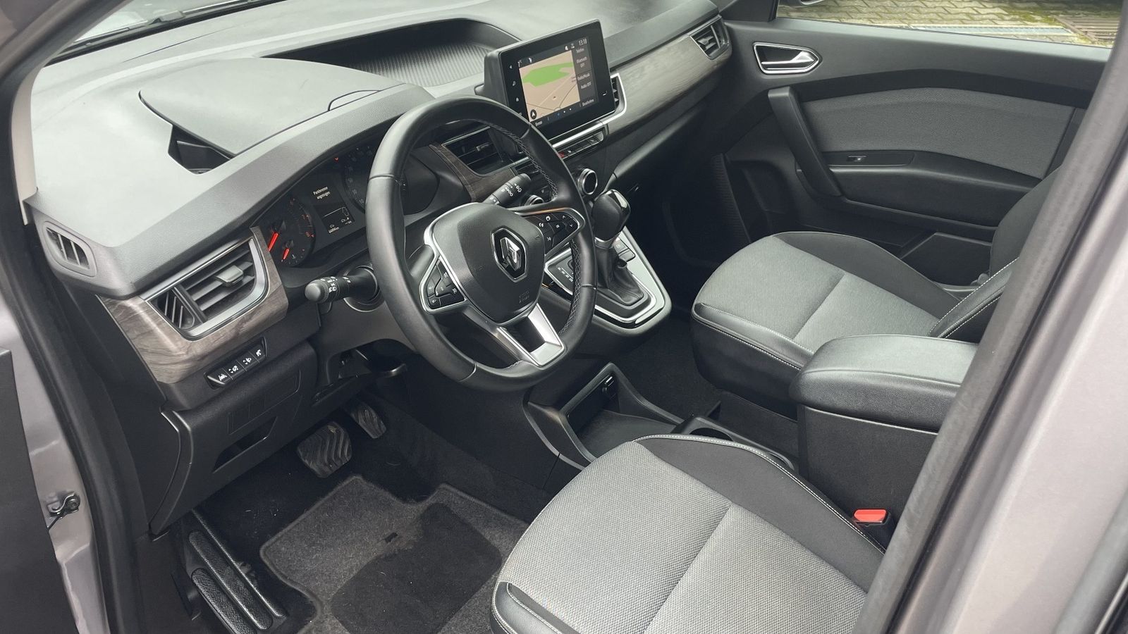 Fahrzeugabbildung Renault Kangoo Techno TCe 130 EDC