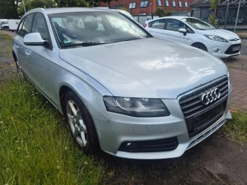 Audi A4 - 1