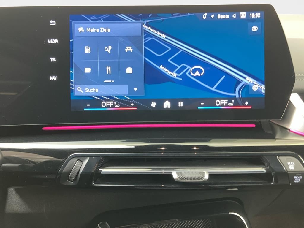 BMW 218 Active Tourer - Bild 18